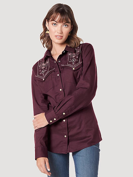 WRANGLER WOMEN'S  EMBROIDERED WESTERN YOKE SHIRT IN WINE TASTING