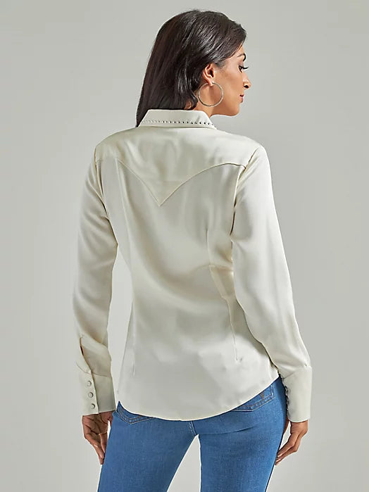 WOMEN'S WRANGLER RETRO® SATIN WESTERN SHIRT IN ANTIQUE WHITE