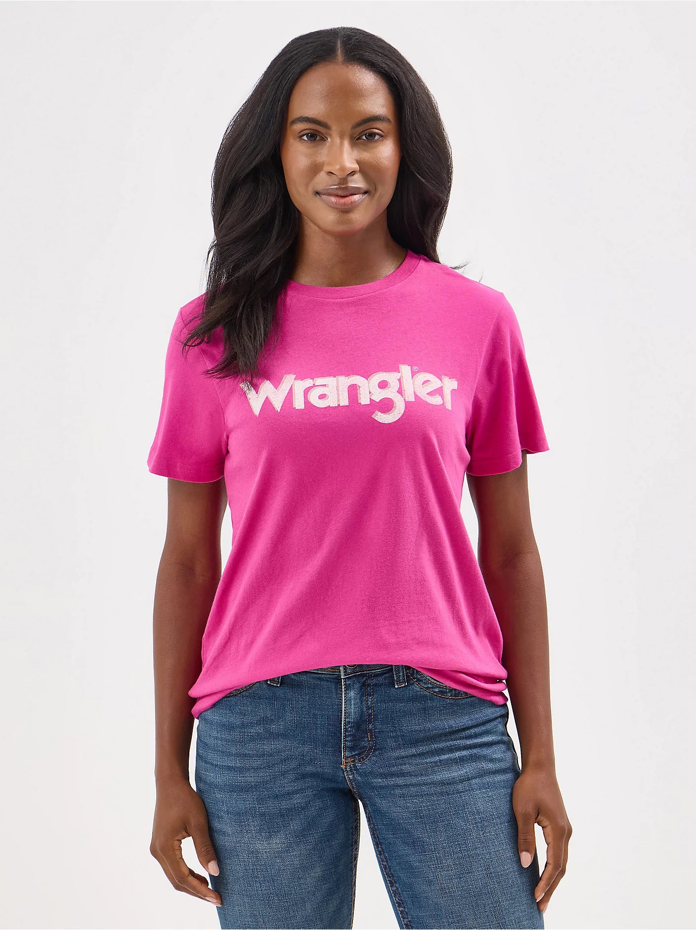 Women's Wrangler Kabel Logo Vibrant Reg Fit Tee in Very Berry