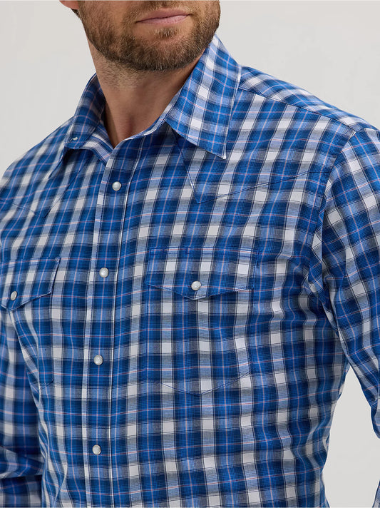 Men's Wrinkle Resist Long Sleeve Western Snap Plaid Shirt in Vivid Blue Plaid