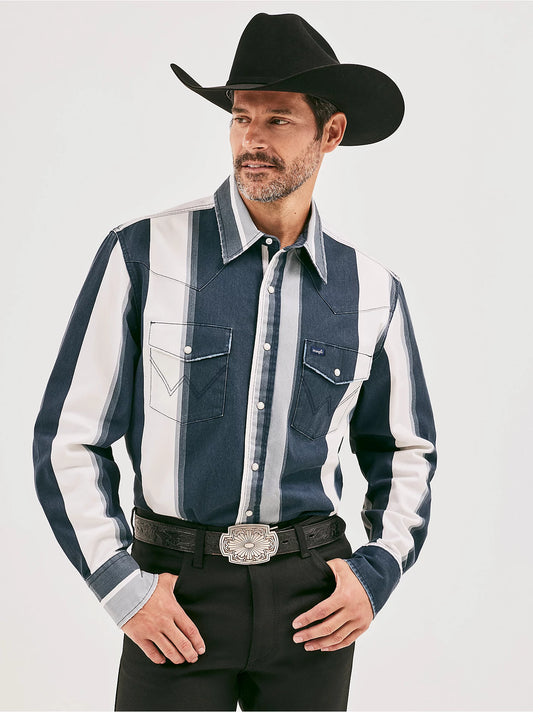 Vintage-Inspired Brushpopper Western Snap Work shirt in Navy.